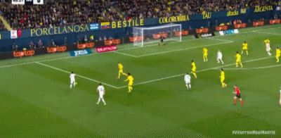  第47分钟，维尼修斯左路传中被挡，姆巴佩捡漏破门，皇马1-0黄潜